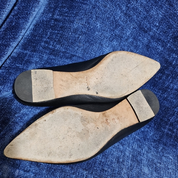 Coach Black Leather Scallop Edge Stud Flats US 8.5 - Picture 6 of 7